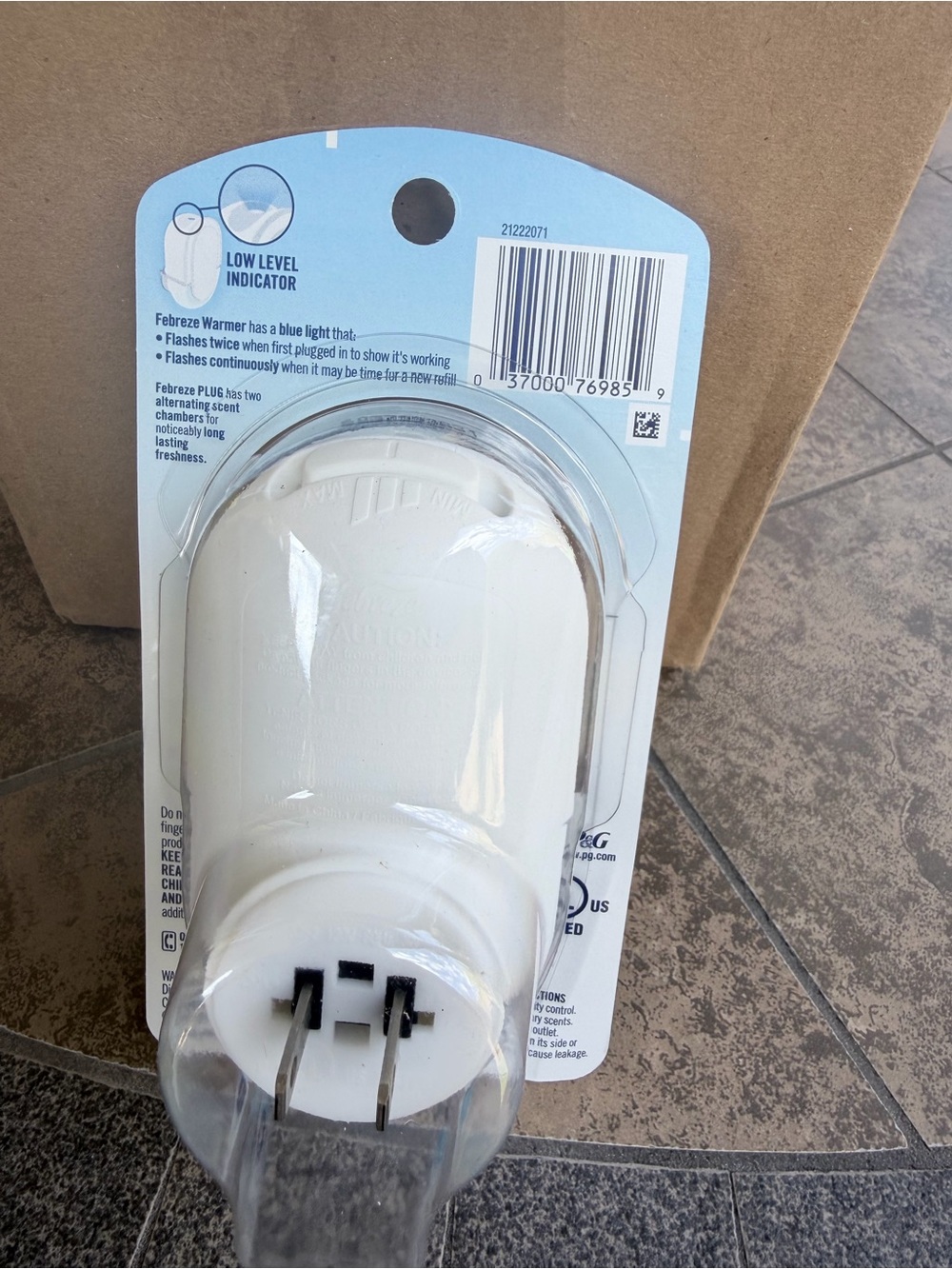 White Febreze Plug-In Air Freshener, Oil Warmer Plugs — 4-Pack - Picture 2 of 2
